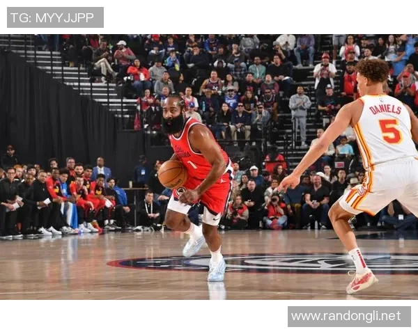 NBA风云：快船小卡合同疑云与火箭哈登财务风波